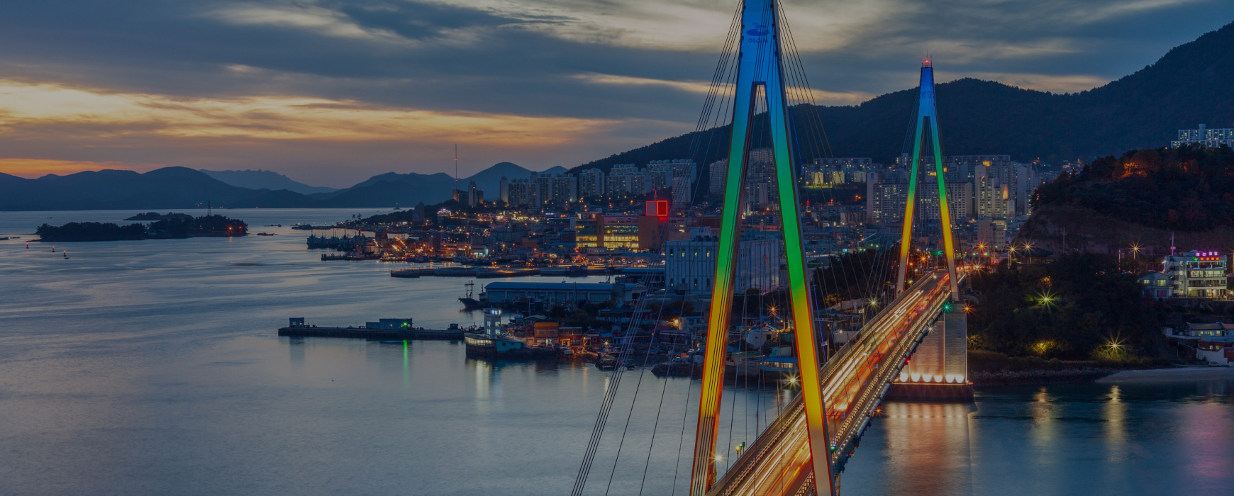 추억과 향기를 느낄 수 있는 <br>매력적인 항구도시 ‘여수’