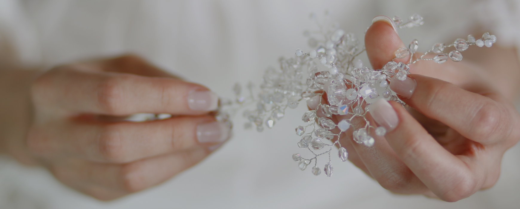 내 손으로 만드는 웨딩 액세서리 <br>“반짝이는 마음을 담아 선물하세요”